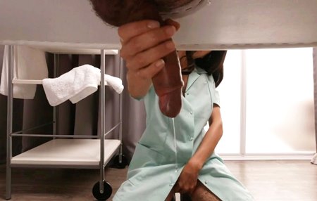 Массаж от которого его писюн течет как старая труба.